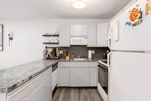 210 Washington St, Peabody, MA 01960 - Photo 11