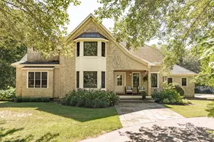 347 Tremont St, Duxbury, MA 02332 - Photo 1