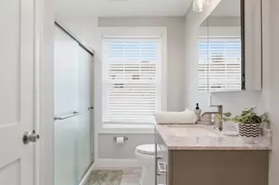 149 Pleasant St, Marblehead, MA 01945 - Photo 21