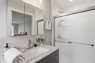 149 Pleasant St, Marblehead, MA 01945 - Photo 27