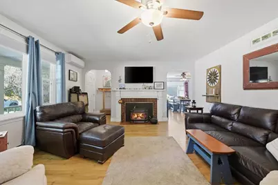 131 Henry St, Uxbridge, MA 01569 - Photo 11
