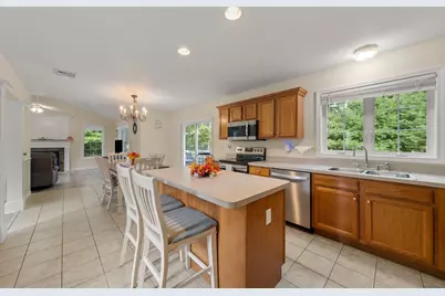 3 Autumn Dr, Wareham, MA 02576 - Photo 5