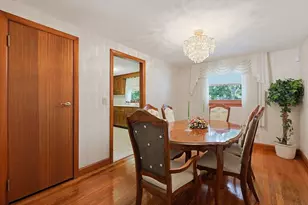 11 Preston St, Wakefield, MA 01880 - Photo 11