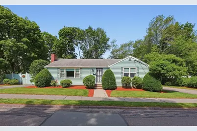 11 Preston St, Wakefield, MA 01880 - Photo 41