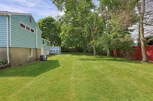 11 Preston St, Wakefield, MA 01880 - Photo 39