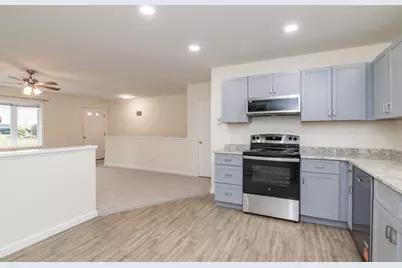 1285 Calkins Rd #B, Palmer, MA 01069 - Photo 5
