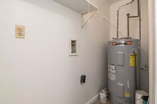 1285 Calkins Rd, Palmer, MA 01069 - Photo 13