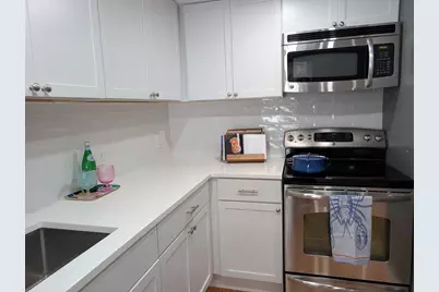 243 Appleton St, Lowell, MA 01852 - Photo 9