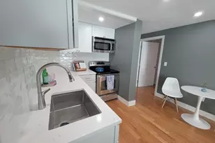 243 Appleton St, Lowell, MA 01852 - Photo 11