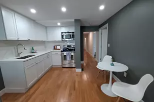 243 Appleton St, Lowell, MA 01852 - Photo 9