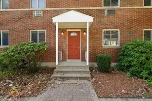 31 Wilson Dr, Framingham, MA 01702 - Photo 3