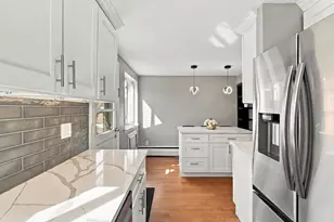 31 Wilson Dr, Framingham, MA 01702 - Photo 9