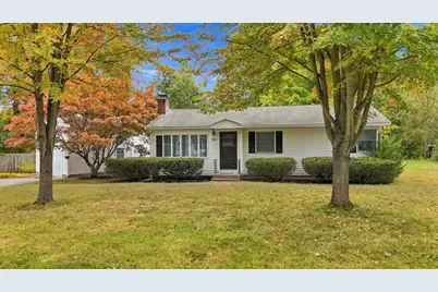 25 Oakview Cir, Medway, MA 02053 - Photo 1