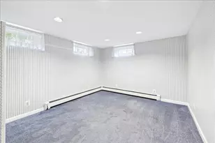 25 Oakview Cir, Medway, MA 02053 - Photo 29