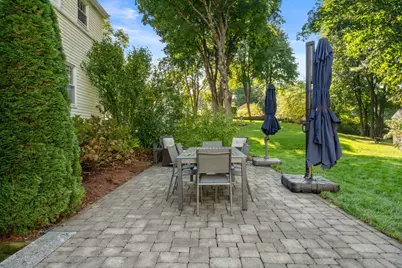 9 Pocahontas, Walpole, MA 02081 - Photo 27