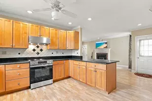 12 Exeter St, Marlborough, MA 01752 - Photo 15