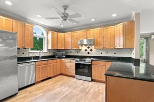 12 Exeter St, Marlborough, MA 01752 - Photo 13