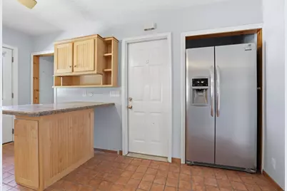 10 Parkway #2, Stoneham, MA 02180 - Photo 5