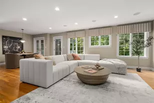 42 Sheridan Rd, Wellesley, MA 02481 - Photo 9
