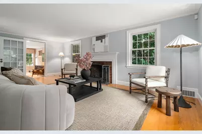 42 Sheridan Rd, Wellesley, MA 02481 - Photo 3