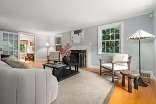 42 Sheridan Rd, Wellesley, MA 02481 - Photo 3