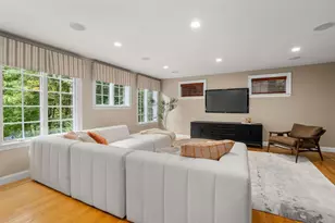 42 Sheridan Rd, Wellesley, MA 02481 - Photo 7