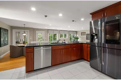 42 Sheridan Rd, Wellesley, MA 02481 - Photo 5