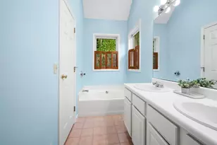 96 Beechwood Dr, Haverhill, MA 01832 - Photo 19
