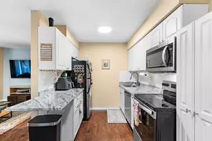 22 Dailey St, Attleboro, MA 02703 - Photo 11