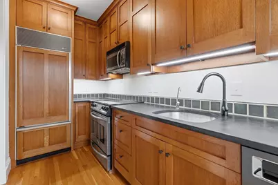 202 W Springfield St #5, Boston, MA 02118 - Photo 5