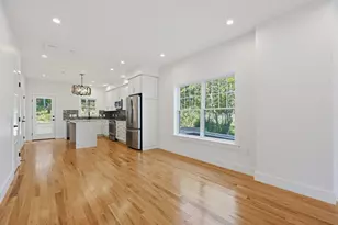 36 Linwood Ave, Melrose, MA 02176 - Photo 9