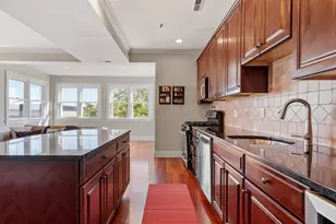 98 G St, Boston, MA 02127 - Photo 5