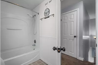 105 Freda Ln, Lowell, MA 01854 - Photo 19