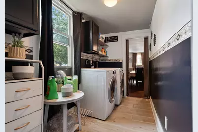 19 Suffolk St, Springfield, MA 01109 - Photo 13