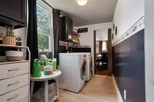 19 Suffolk St, Springfield, MA 01109 - Photo 13