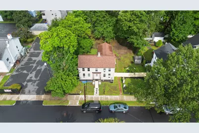 19 Suffolk St, Springfield, MA 01109 - Photo 33