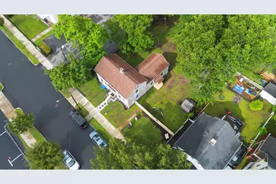 19 Suffolk St, Springfield, MA 01109 - Photo 35