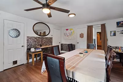 19 Suffolk St, Springfield, MA 01109 - Photo 15