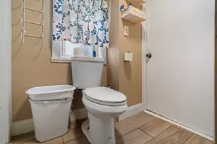 19 Suffolk St, Springfield, MA 01109 - Photo 17