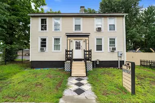 19 Suffolk St, Springfield, MA 01109 - Photo 1