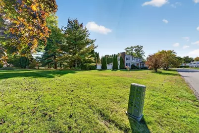 4 Old Homestead Rd, Methuen, MA 01844 - Photo 9