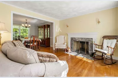 70 Prospect St, Franklin, MA 02038 - Photo 11
