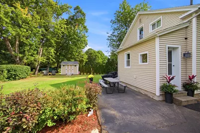 52 North St, Agawam, MA 01001 - Photo 25