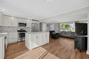 129 Norton St, Weymouth, MA 02191 - Photo 11