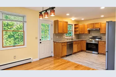 2 Grandview Ln, Easthampton, MA 01027 - Photo 7
