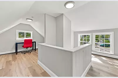 95 Eastern Avenue, Swansea, MA 02777 - Photo 11