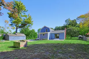 299 S Precinct St, Taunton, MA 02718 - Photo 9