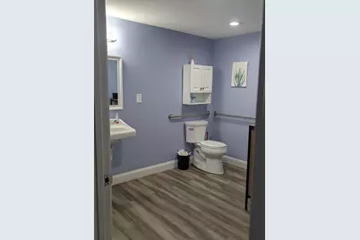 46 County St, Berkley, MA 02779 - Photo 5