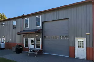 46 County St, Berkley, MA 02779 - Photo 1