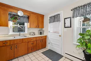 124 Windham Rd, Boston, MA 02136 - Photo 15